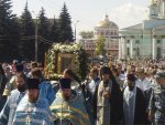 Крестный ход с Курска отправился в Коренную пустынь Крестный ход с Курска отправился в Коренную пустынь