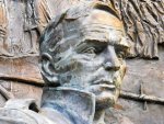 В Курске состоялось открытие памятника Воробьёву