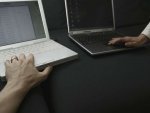 Скандал: британские спецслужбы потеряли ноутбук с государственными секретами Скандал: британские спецслужбы потеряли ноутбук с государственными секретами