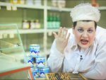 Продукты курянам отпускали продавщицы с «липовыми» медкнижками Продукты курянам отпускали продавщицы с «липовыми» медкнижками