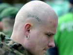 Курянина подозревают в расизме Курянина подозревают в расизме