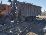 Необычное ДТП в Курской области: поезд под Льговом врезался в «КАМАЗ», дальше сошел с рельсов Необычное ДТП в Курской области: поезд под Льговом врезался в «КАМАЗ», дальше сошел с рельсов