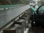 О дорожно-транспортном происшествии под Курском: автомобиль чуть не рухнул с моста О дорожно-транспортном происшествии под Курском: автомобиль чуть не рухнул с моста