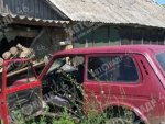 Очевидцы о ДТП в Курской области: «Нива» врезалась в сарай Очевидцы о ДТП в Курской области: «Нива» врезалась в сарай