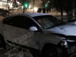 О последствиях аварии в Курске: после ДТП машина вылетела на тротуар и врезалась в дерево О последствиях аварии в Курске: после ДТП машина вылетела на тротуар и врезалась в дерево