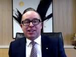 Босс Qantas: правительства Босс Qantas: правительства